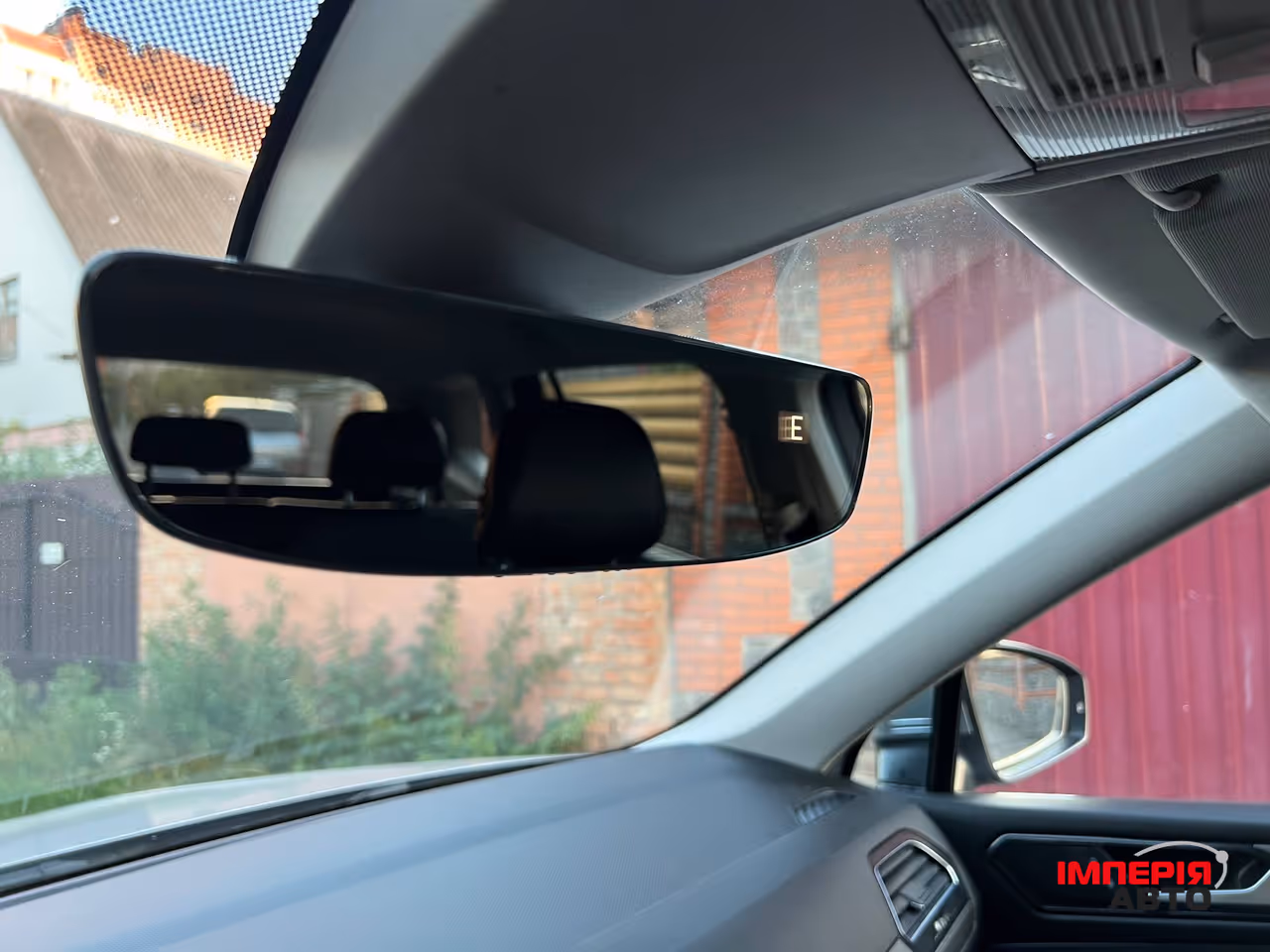 Volkswagen Tiguan - фото 8