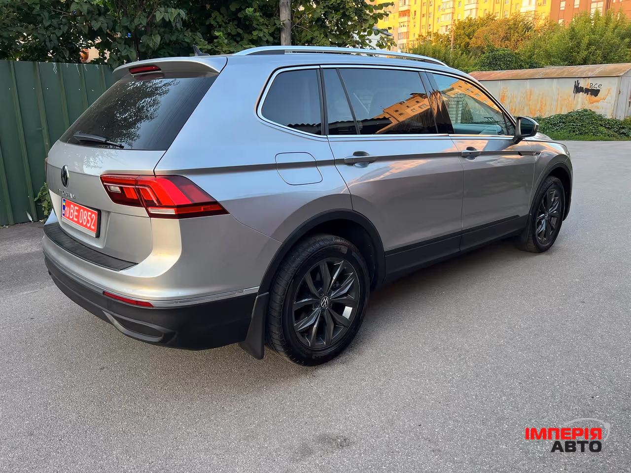 Volkswagen Tiguan - фото 11