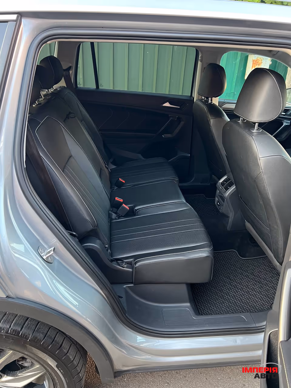 Volkswagen Tiguan - фото 4