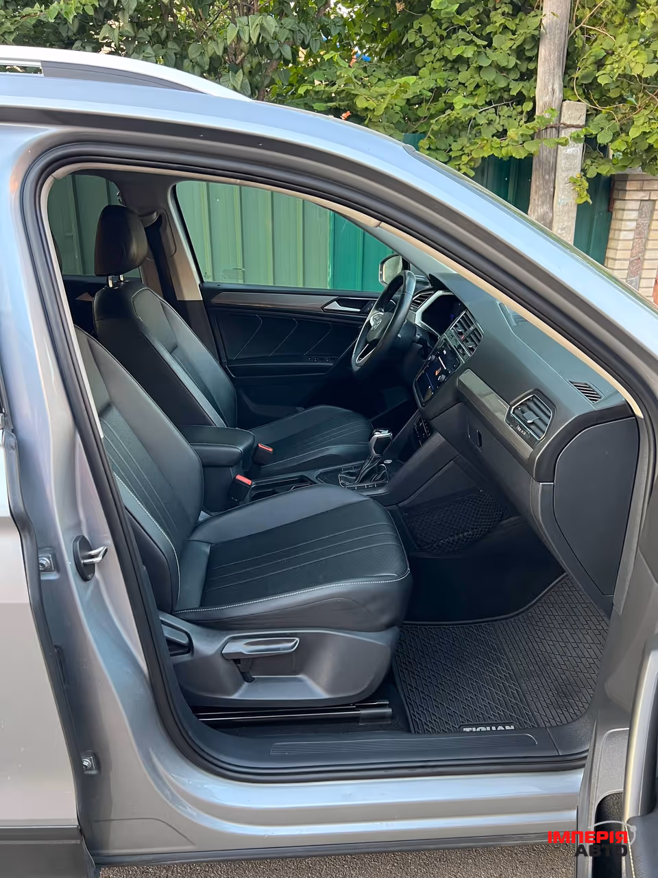 Volkswagen Tiguan - фото 14