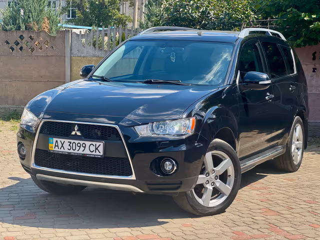 Mitsubishi Outlander - зображення 1