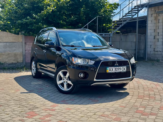 Mitsubishi Outlander - зображення 3