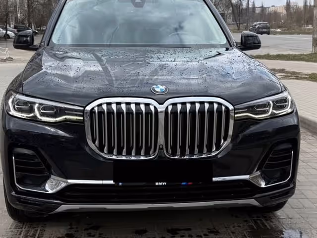 BMW X7 - зображення 1