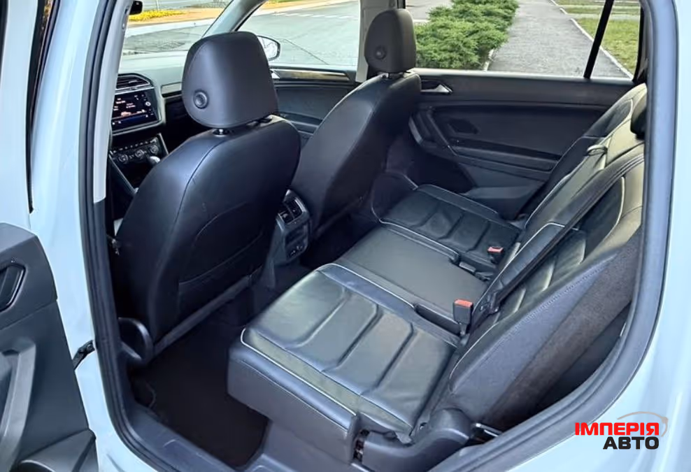 Volkswagen Tiguan - фото 7