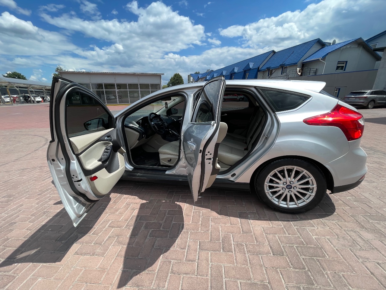 Ford Focus - фото 23