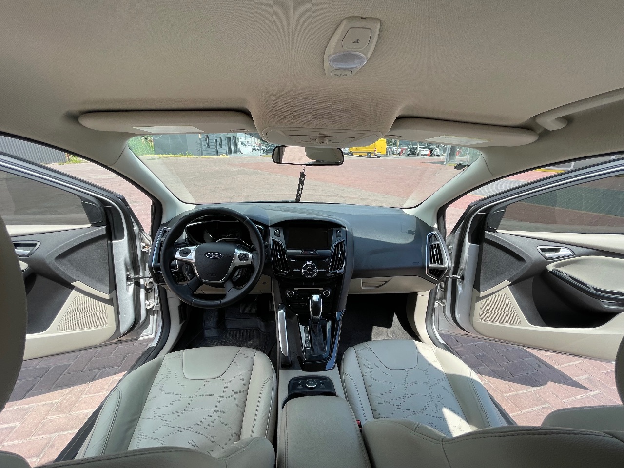 Ford Focus - фото 10