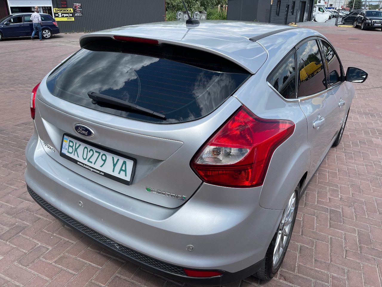 Ford Focus - фото 14