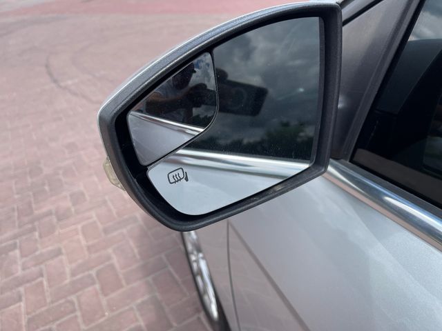 Ford Focus - фото 5