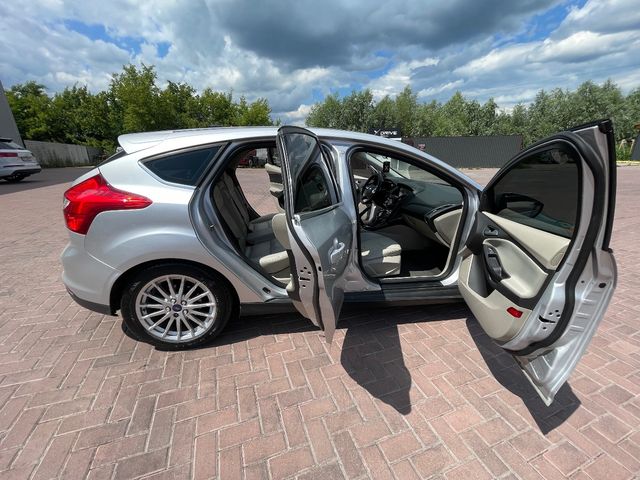 Ford Focus - фото 4