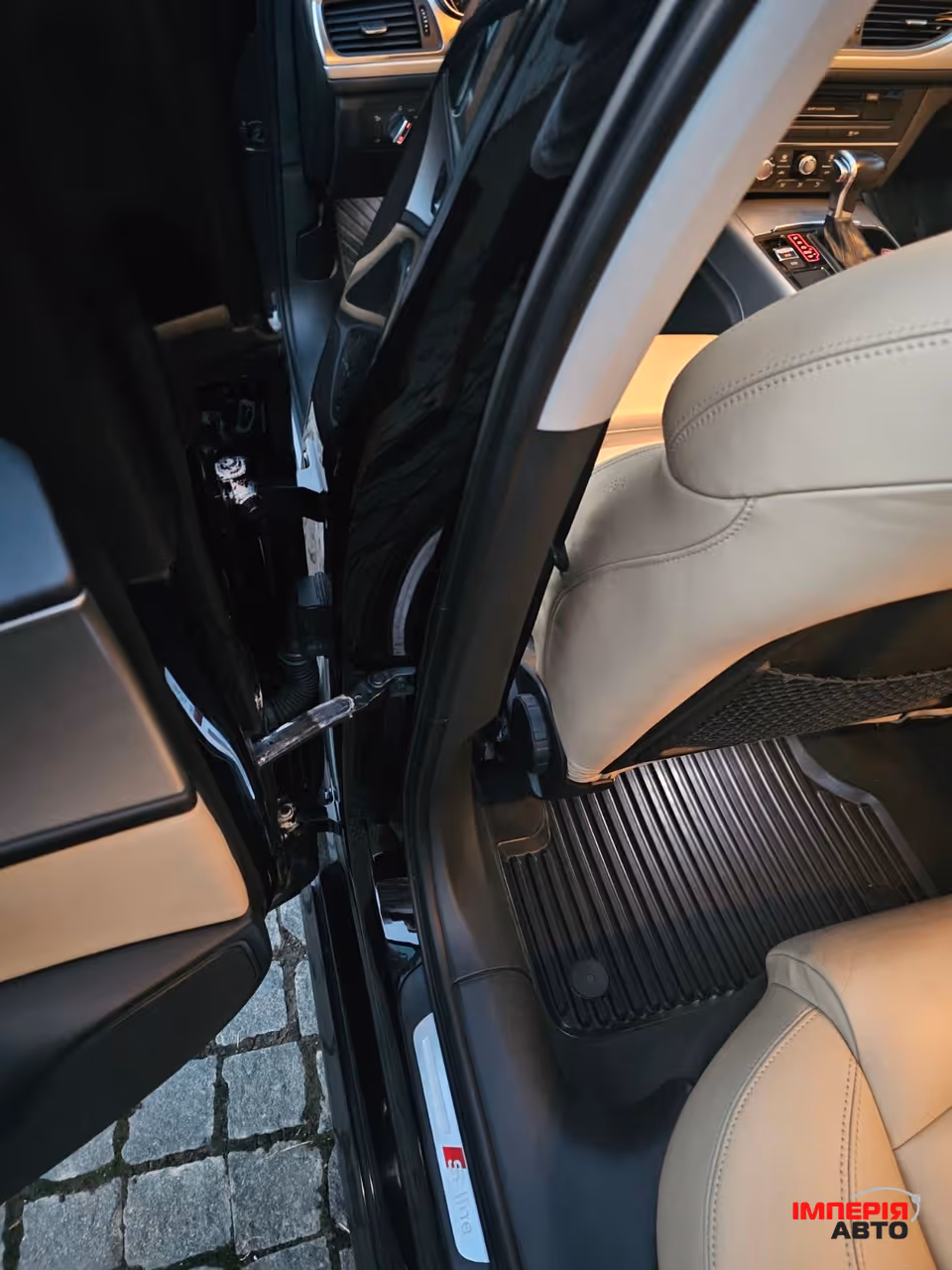 Audi A6 - фото 36
