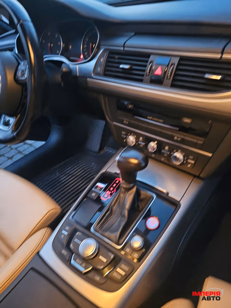 Audi A6 - фото 28