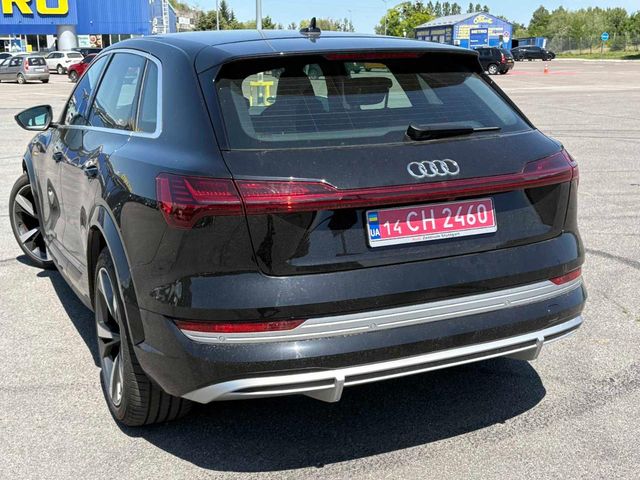 Audi e-tron S - фото 4