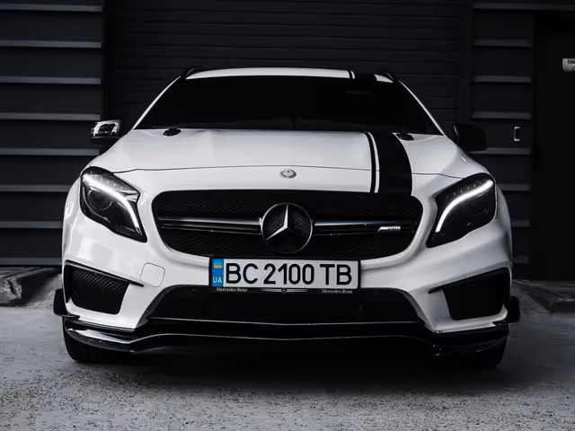 Mercedes-Benz GLA - зображення 1