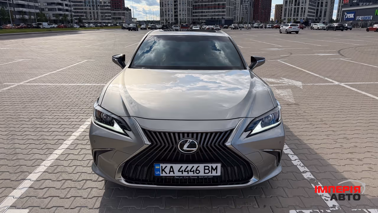 Lexus ES - фото 8