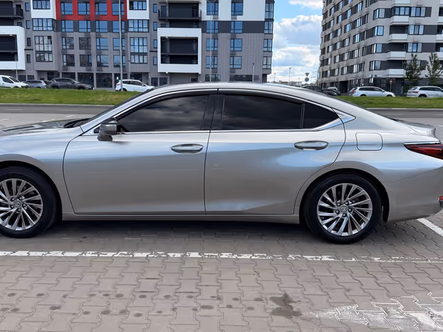 Lexus ES - зображення 5