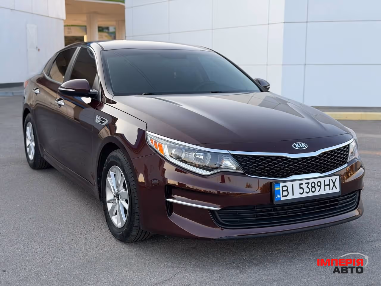 Kia Optima - фото 1