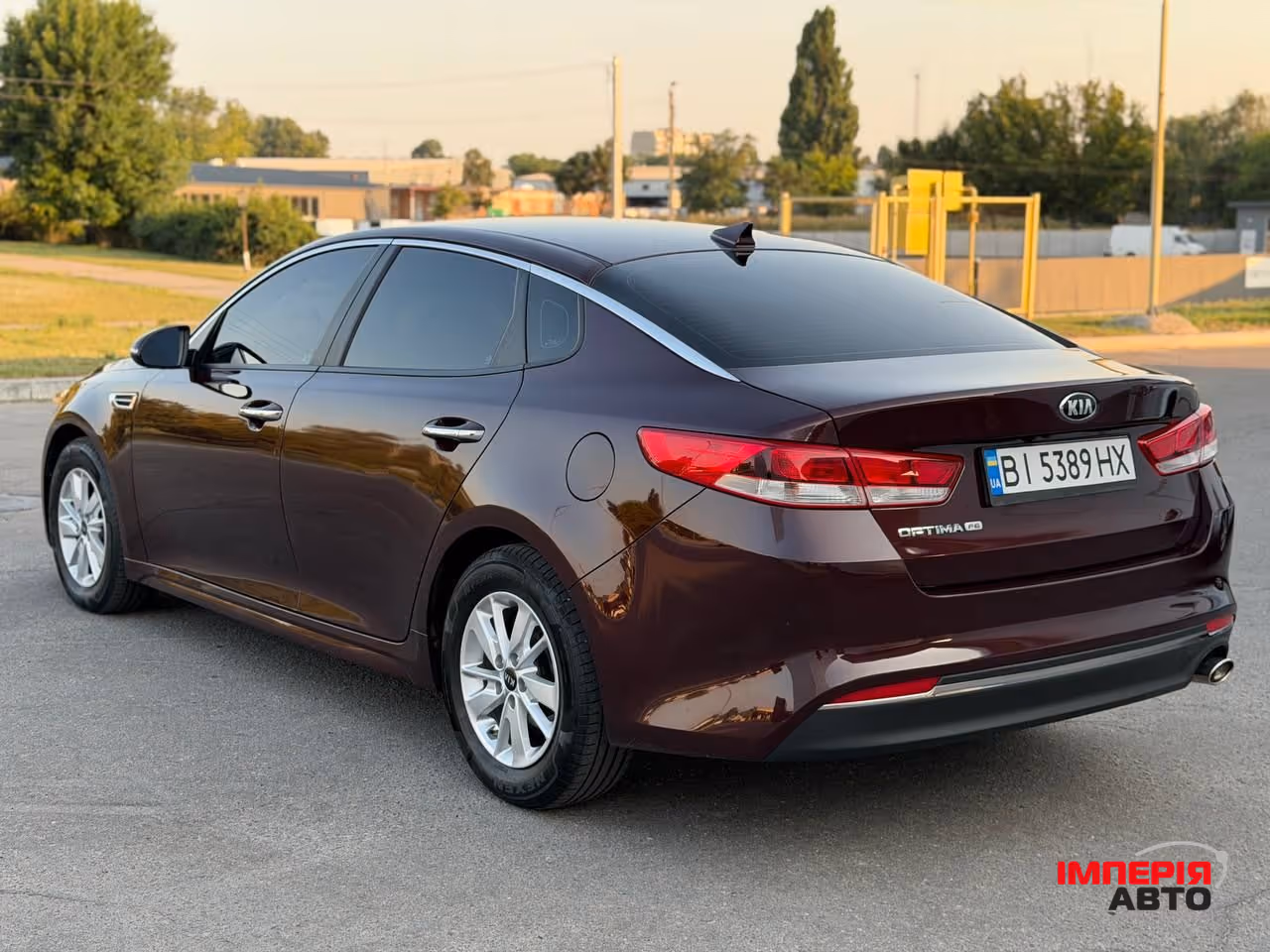 Kia Optima - фото 6