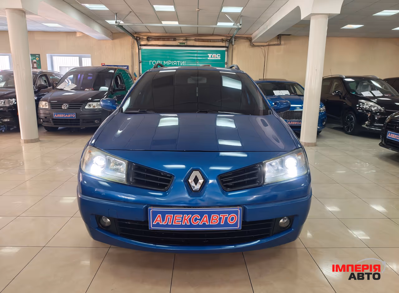 Renault Megane - фото 2