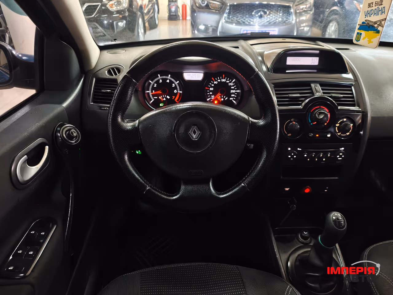 Renault Megane - фото 11