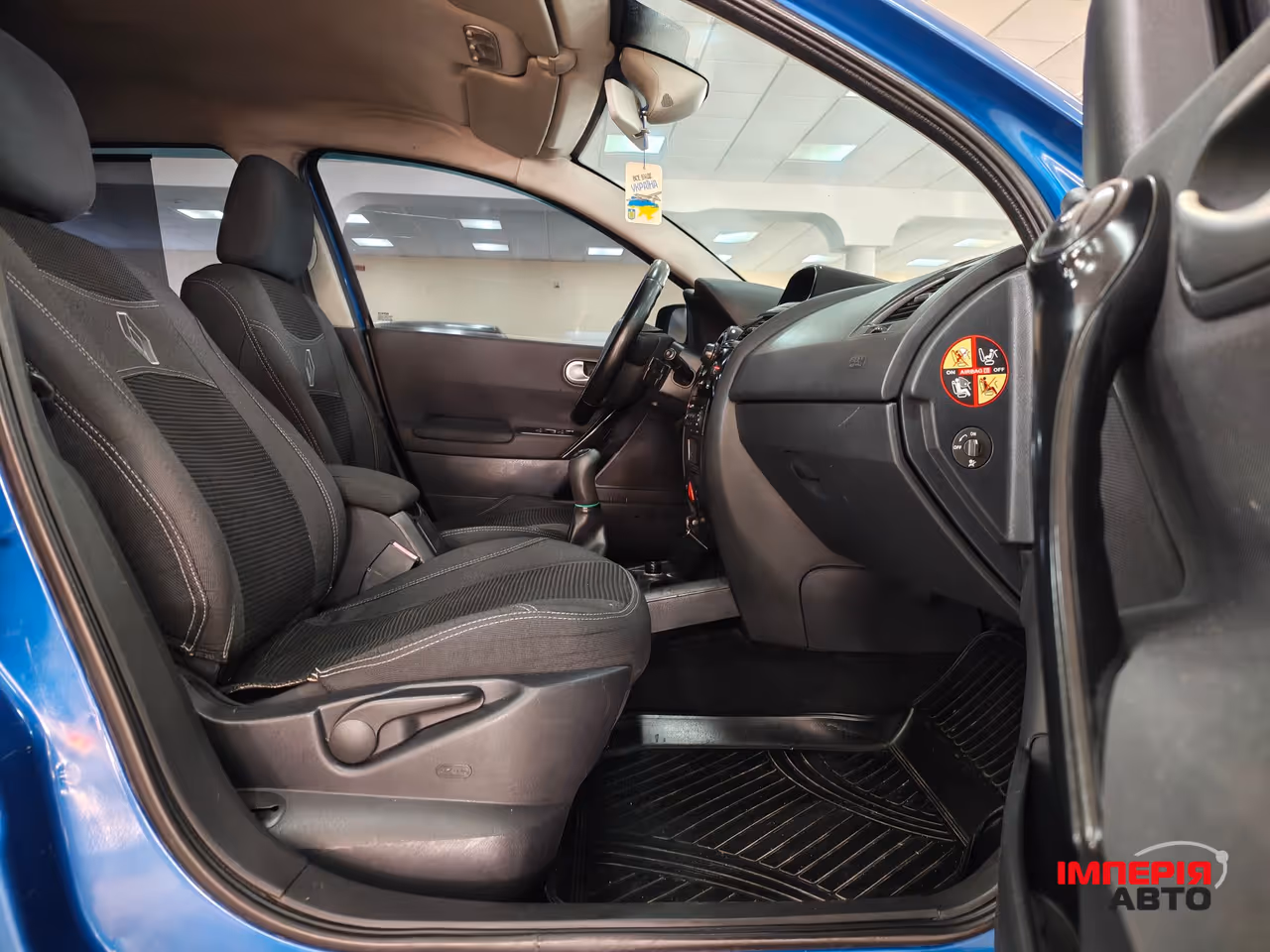 Renault Megane - фото 7