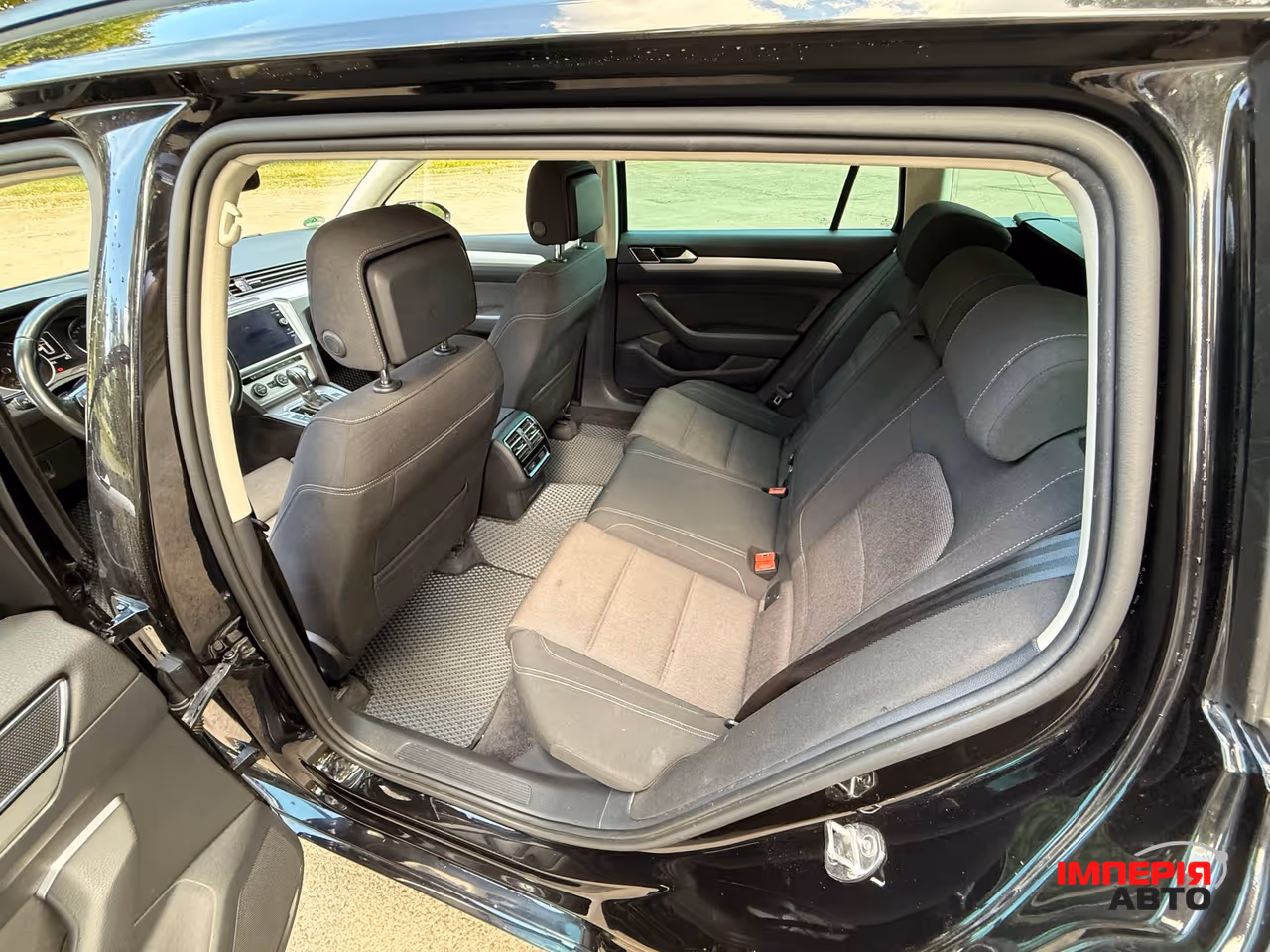 Volkswagen Passat - фото 19