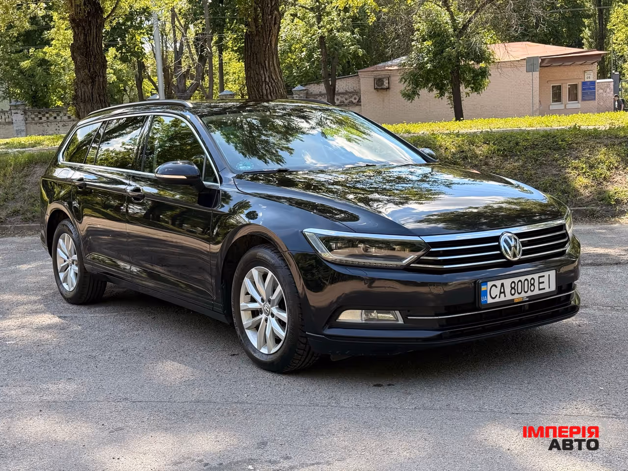Volkswagen Passat - фото 2