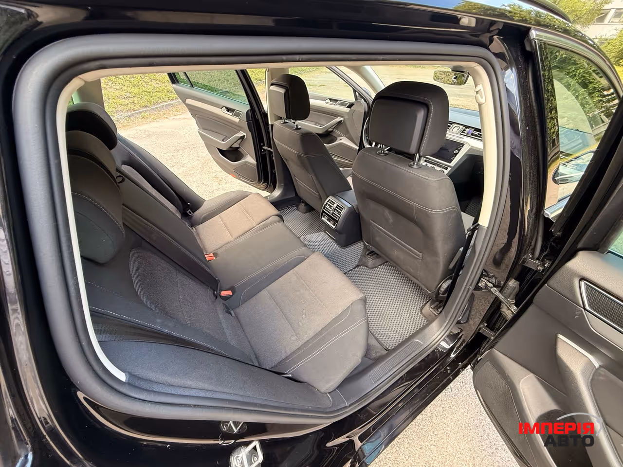 Volkswagen Passat - фото 20