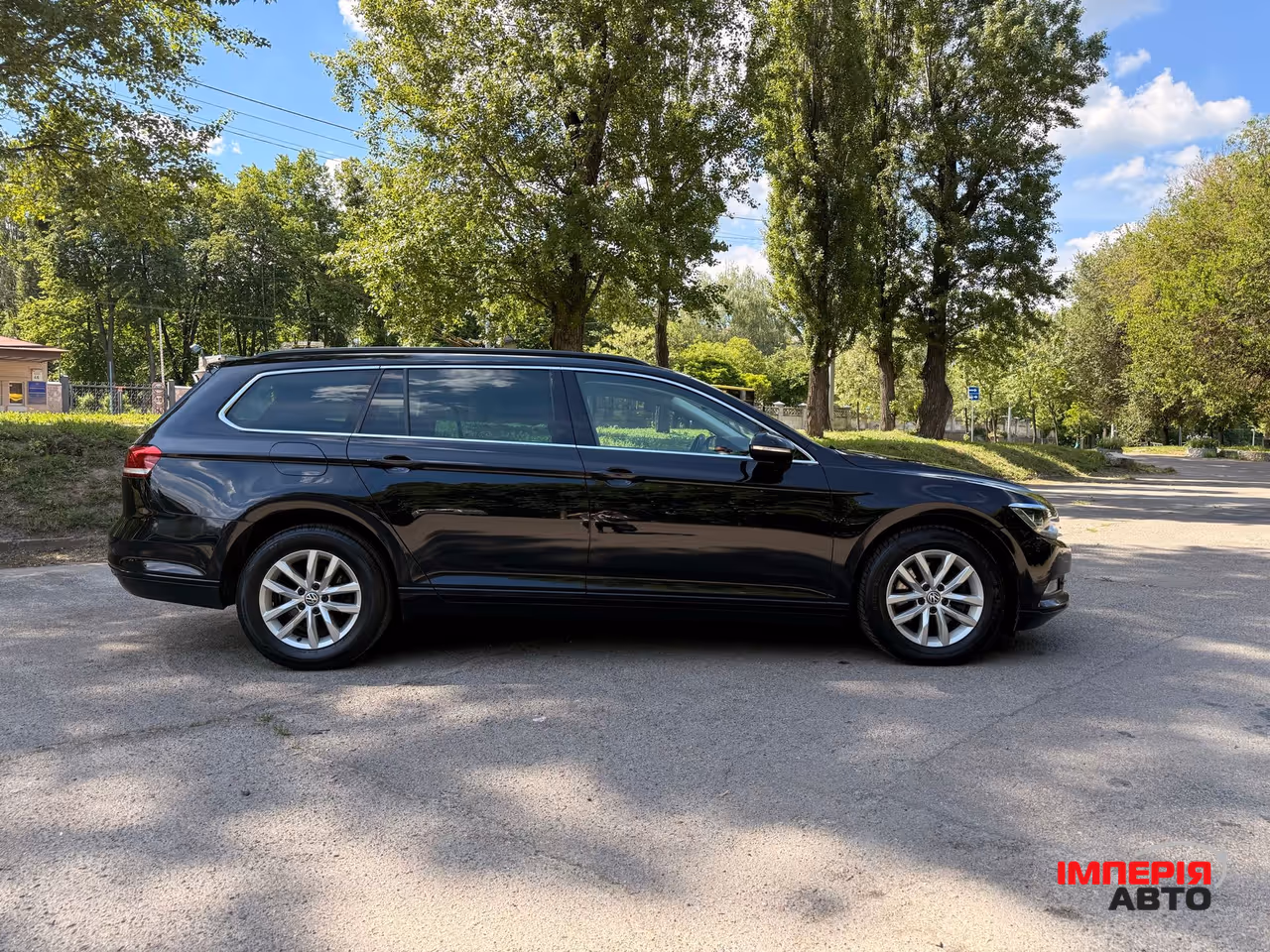 Volkswagen Passat - фото 3