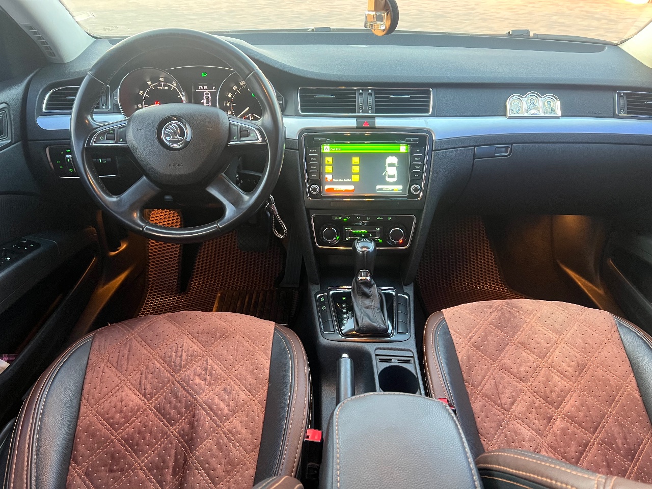 Skoda Superb - фото 1