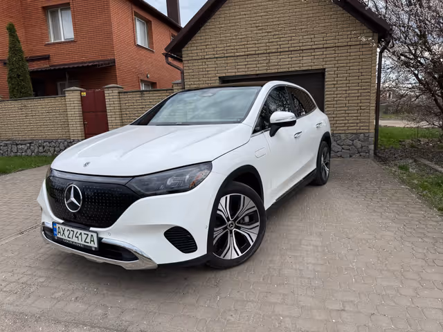 Mercedes-Benz EQE SUV - зображення 1