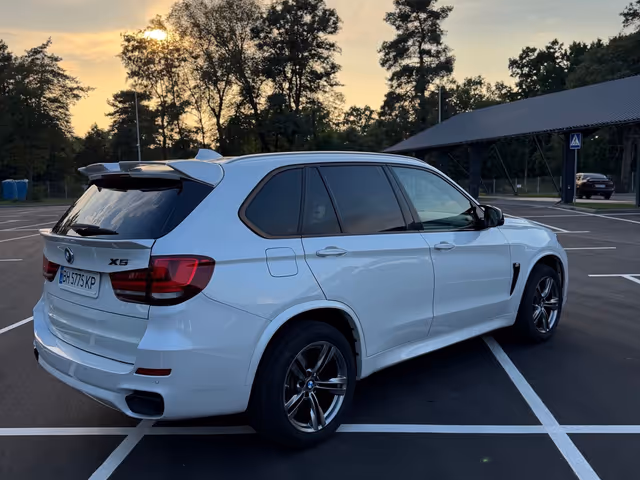 BMW X5 - зображення 3