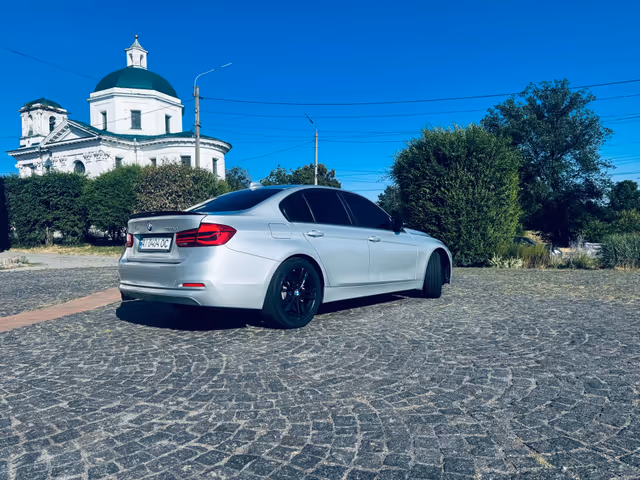 BMW 3 серії - зображення 3