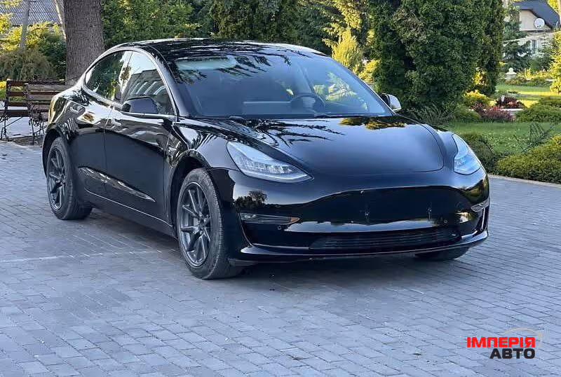 Tesla Model 3 - фото 2