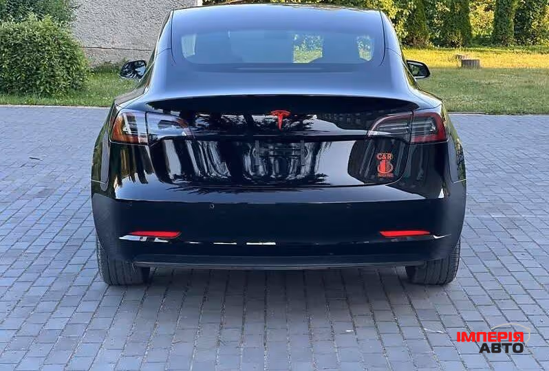 Tesla Model 3 - фото 4