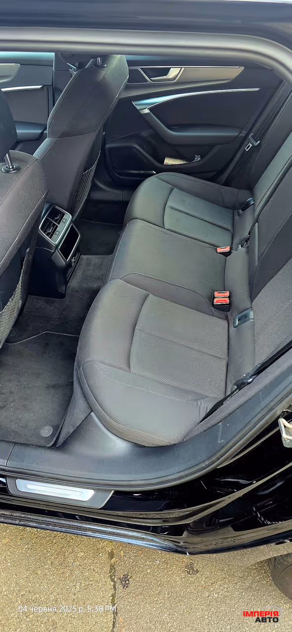 Audi A6 - фото 13