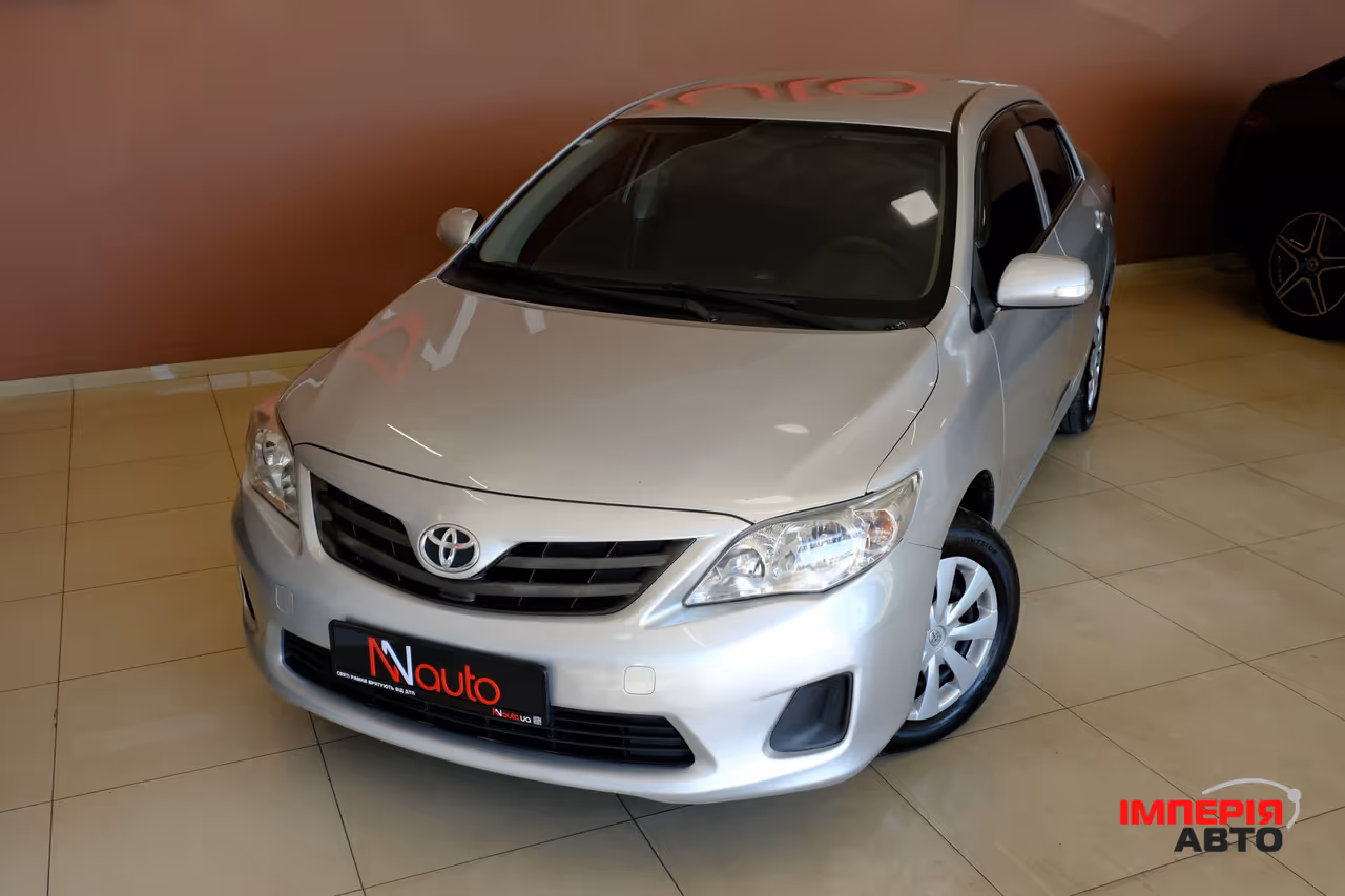 Toyota Corolla - фото 2