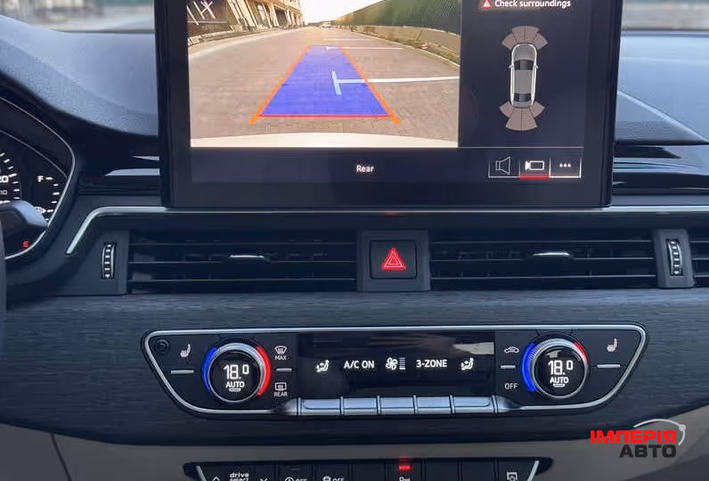 Audi A4 - фото 10