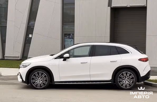 Mercedes-Benz EQE SUV - фото 5