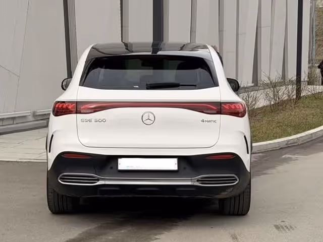 Mercedes-Benz EQE SUV - зображення 4