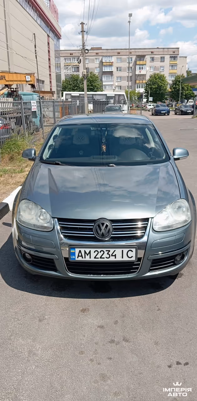 Volkswagen Jetta - фото 4