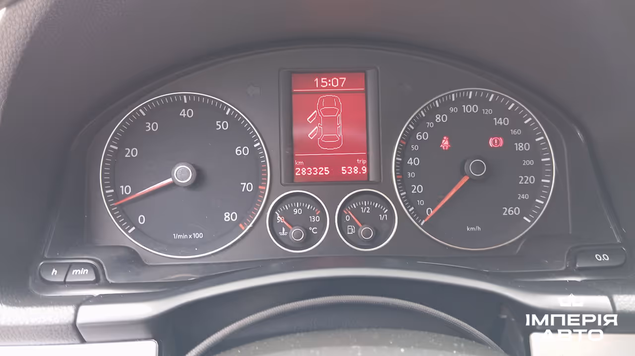 Volkswagen Jetta - фото 5