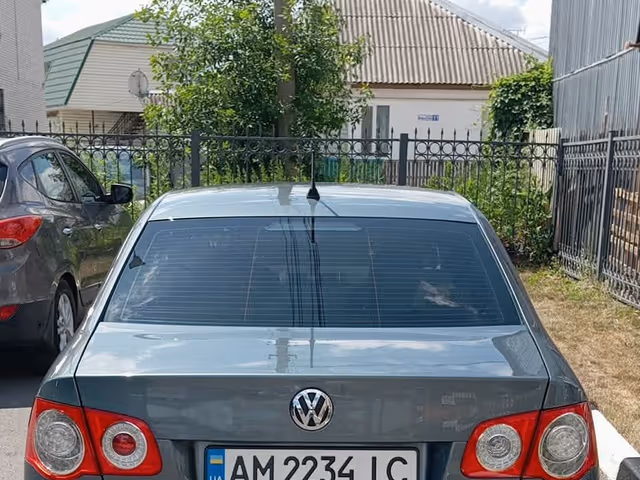 Volkswagen Jetta - зображення 3