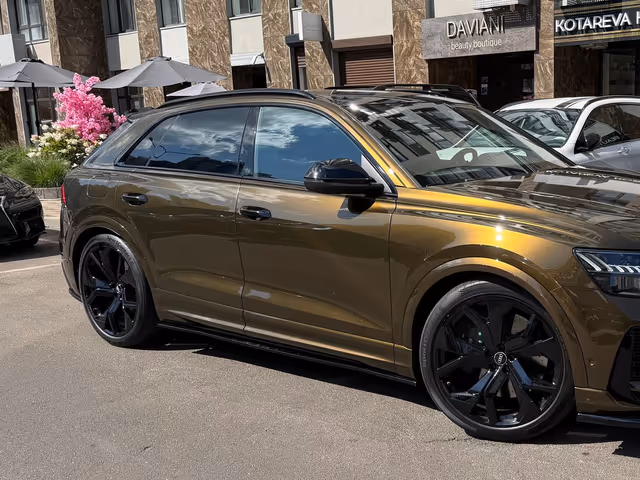 Audi RS Q8 - зображення 2