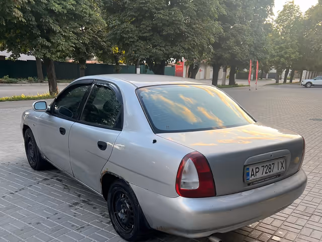 Daewoo Nubira - зображення 4