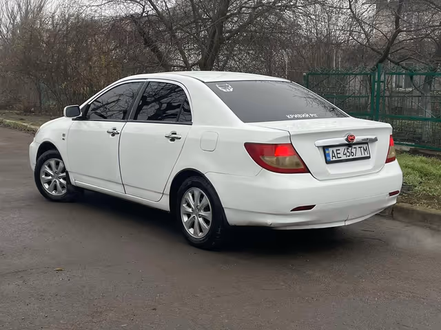 BYD F3 - зображення 2