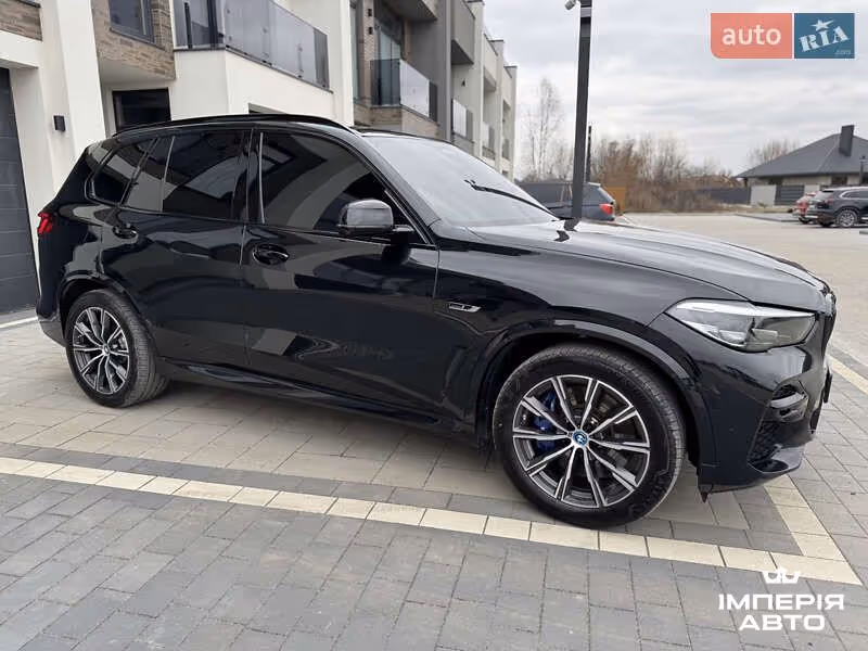 BMW X5 - фото 3