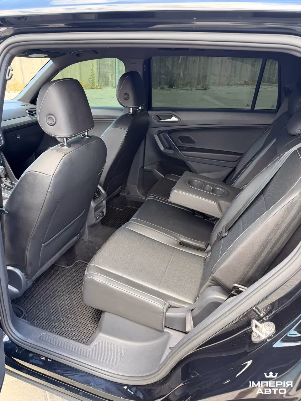 Volkswagen Tiguan - фото 13