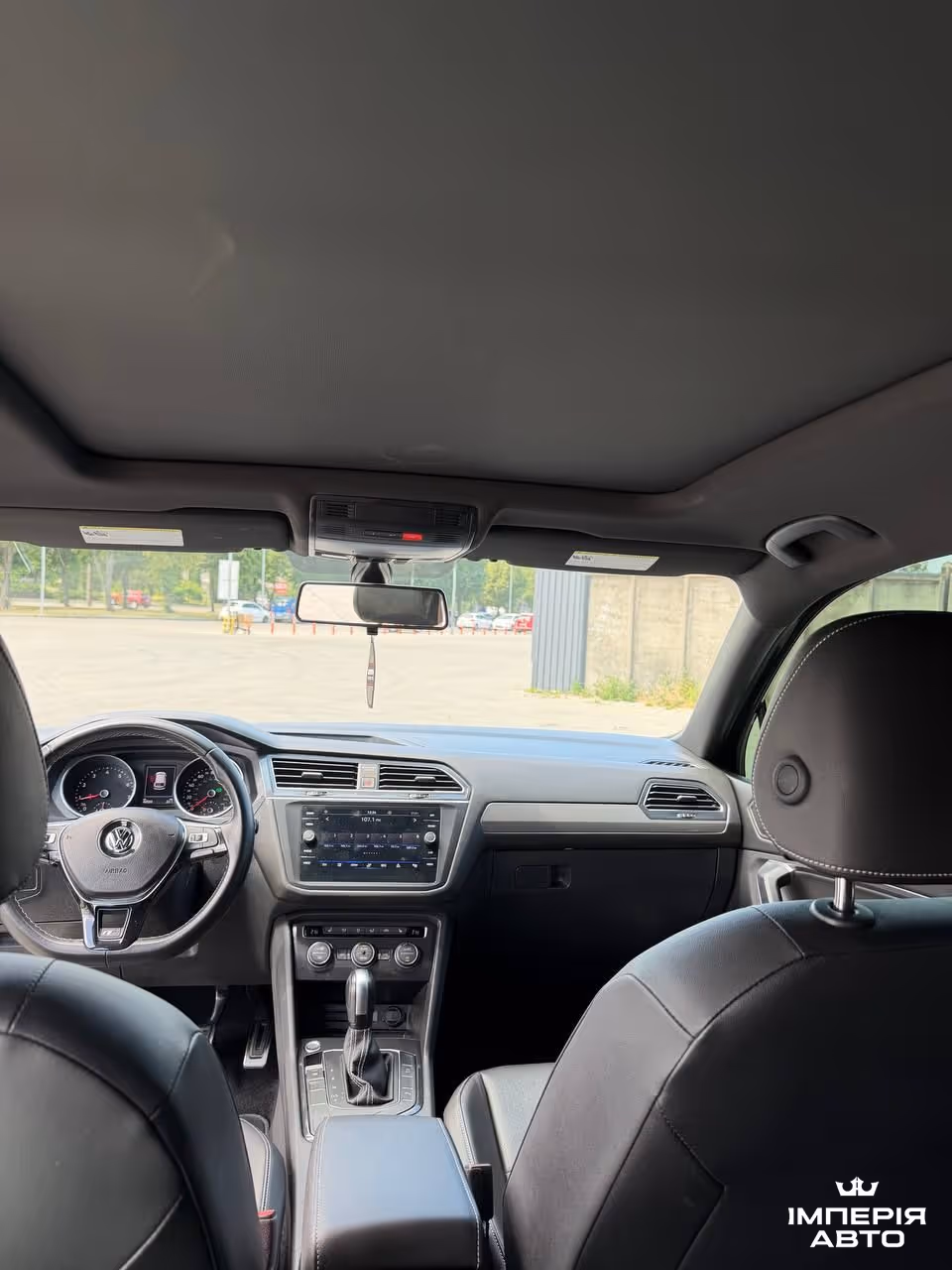 Volkswagen Tiguan - фото 11