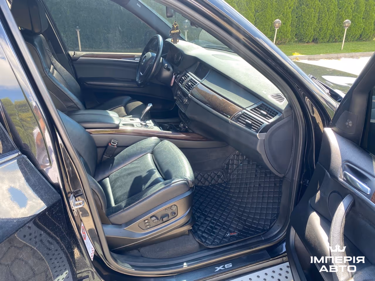 BMW X5 - фото 9