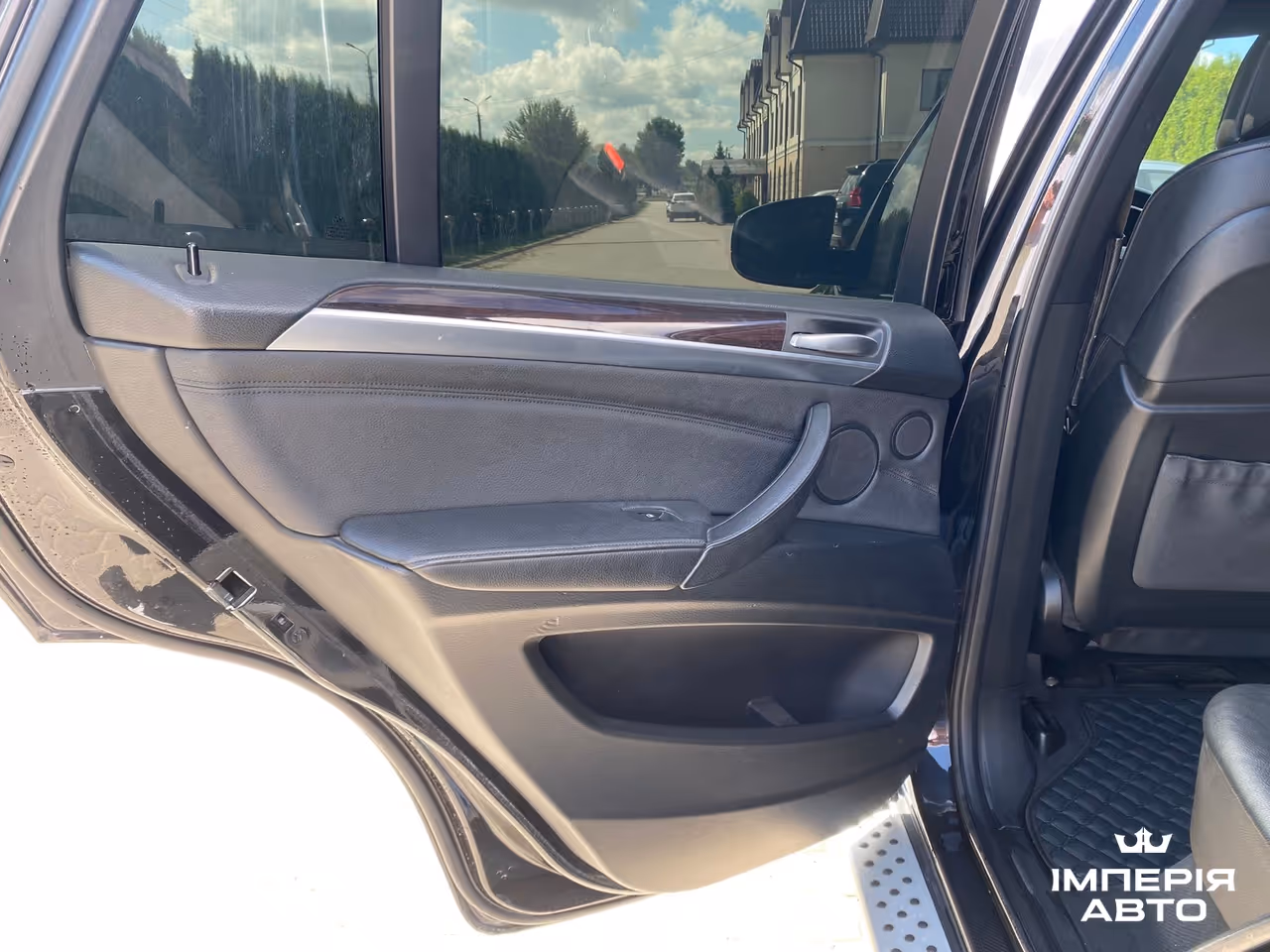 BMW X5 - фото 32